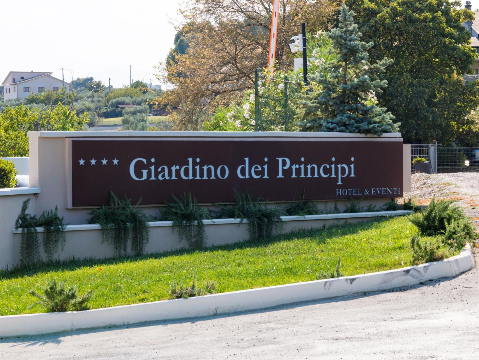 Hotel Giardino Dei Principi D'Abruzzo Citta Sant'Angelo Exteriér fotografie